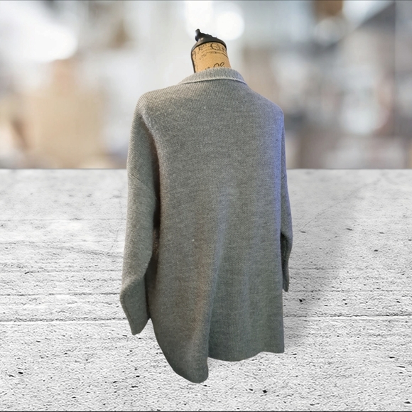Made in Italy gray wool blend sweater/cardigan size - Picture 9 of 10